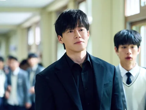 Hàn Quốc lập đội bảo vệ giáo viên như phim Netflix