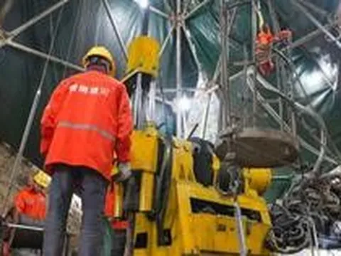 Phát hiện Trung Quốc đang vận hành tháp khoan hơn 30m, đào tìm dưới lòng đất thứ cả thế giới khao khát