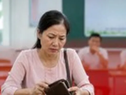 Đồng phục và các khoản thu đầu năm học: Nếu trường thu sai hoặc ép mua đồng phục, phụ huynh cần làm gì?
