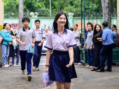 Thêm tỉnh, thành miễn phí sách giáo khoa sớm