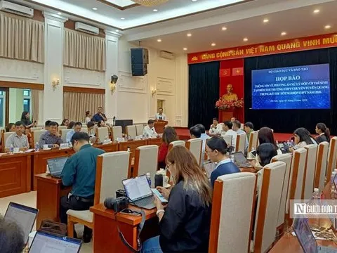 Vì sao chưa công bố kết luận điều tra cuối cùng nhưng Bộ GD&ĐT đã quyết định tổ chức thi lại?