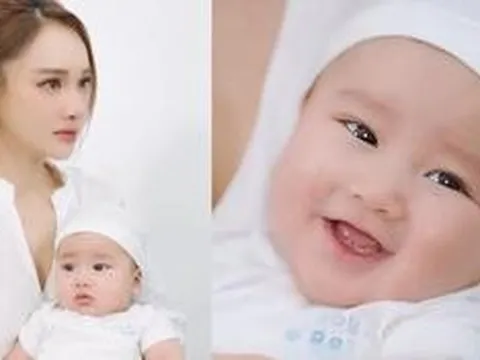 Hé lộ diện mạo khôi ngô của con trai thứ 3 nhà Trường Giang – Nhã Phương