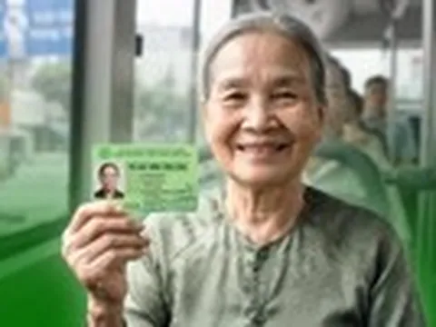 Hướng dẫn cách đăng ký thẻ đi metro, xe buýt miễn phí tại TP.HCM