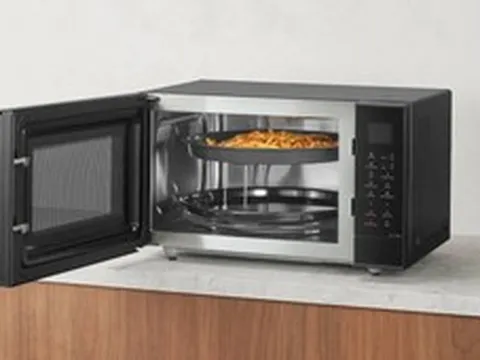 Khi lò vi sóng muốn "cướp việc" của nồi chiên không dầu: Panasonic đang theo đuổi xu hướng thiết bị "4 trong 1"
