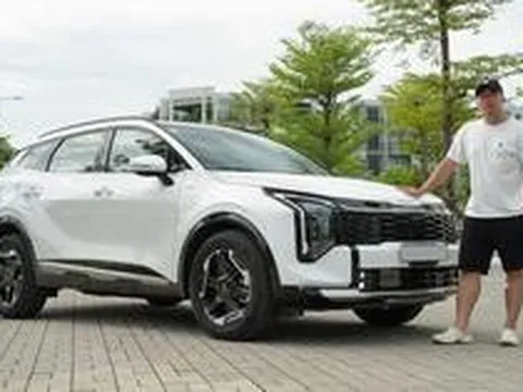 Bán sedan hạng sang mua Kia Sportage HEV, chủ xe chia sẻ: ‘Nội thất rộng, chở gia đình 300-500km/ngày vẫn thoải mái, đi phố như xe điện’