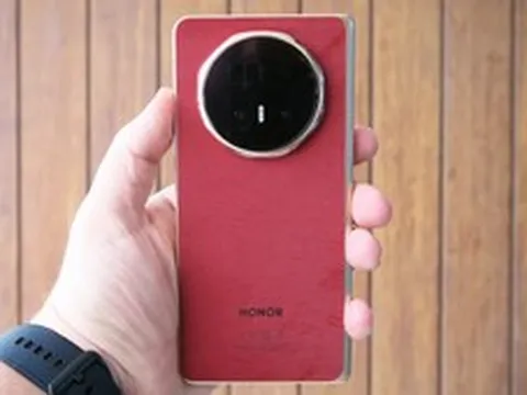 HONOR Magic V6 được thử độ bền trong máy giặt, kết quả ra sao?