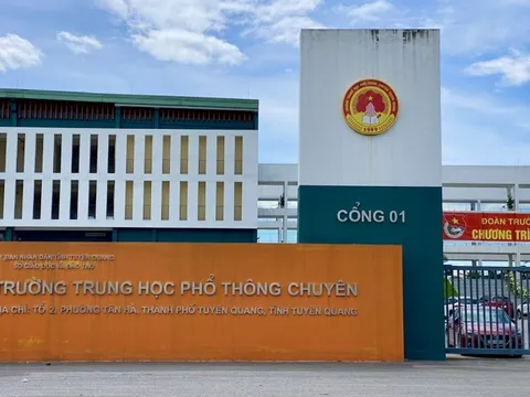 Bố trí nhân sự coi thi lại ở chuyên Tuyên Quang như thế nào?