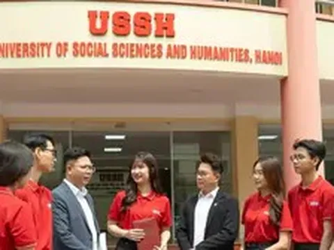 Vì sao điểm chuẩn Trường Đại học Khoa học Xã hội và Nhân văn, Đại học Quốc gia Hà Nội giảm 'sốc'?