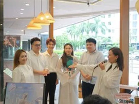 Ca sĩ Thu Phượng tổ chức workshop "Hát để tự do"