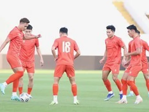 AFF Cup 2026: Tuyển Việt Nam tập trên mặt sân cỏ "lạ" ở Malaysia trước trận bán kết lượt đi