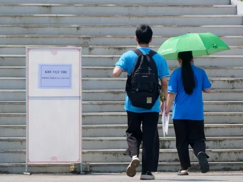 Đề Ngữ văn thi tốt nghiệp tại chuyên Tuyên Quang