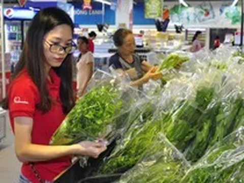 Siêu thị giảm giá đến 50% kích cầu tiêu dùng phục hồi thị trường nội địa