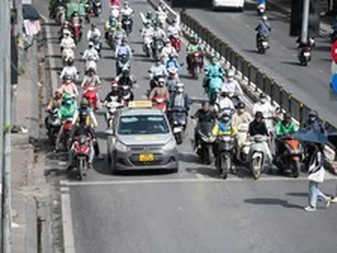 Dự báo thời tiết 17/8: Miền Bắc ngày nắng nóng, từ đêm bước vào đợt mưa lớn