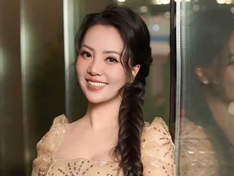 MC Thụy Vân VTV tuổi 40 nhan sắc rạng rỡ, viên mãn với cuộc hôn nhân kín tiếng