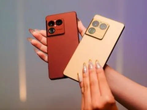 Sony ra mắt smartphone mới, giá 38,99 triệu đồng
