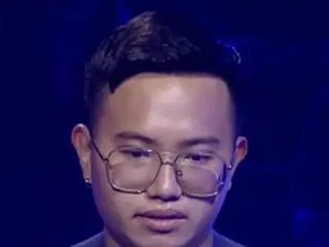 Ai là triệu phú ghi sai tên Ronaldo
