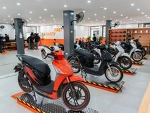 Xem xưởng dịch vụ 1.000m2 của Dat Bike ở Hà Nội: Xử lý cùng lúc 70 xe, có phụ tùng cho cả xe đã ngừng bán