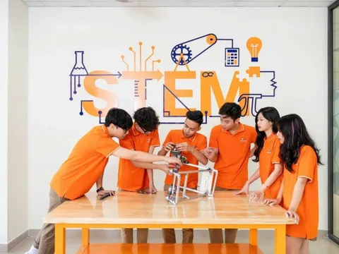 Thế hệ AI First - học AI từ lớp 1 để làm chủ công nghệ chiến lược