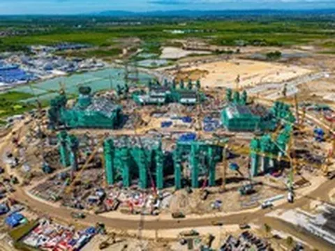 Vingroup đang làm đại lộ rộng gần gấp 3 lần đường băng sân bay Tân Sơn Nhất, chạy xuyên siêu dự án 925.000 tỷ đồng, kết nối trực tiếp tới sân vận động 135.00 chỗ lớn nhất thế giới