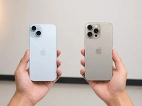 Mẫu iPhone "đập hộp" đang giảm giá chưa từng có
