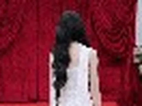 Nữ diễn viên Việt vừa được đề cử đẹp nhất thế giới: Đúng chuẩn tuyệt sắc giai nhân, body nóng bỏng đốt cháy màn hình