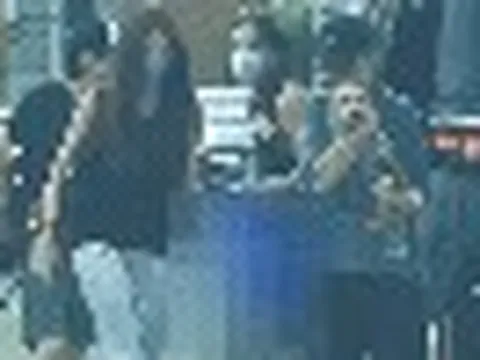 "Bắt gọn" chị đẹp 9X và con của Diva hàng đầu showbiz thân thiết giữa phố, mối quan hệ 3 năm ai cũng tò mò