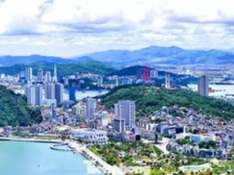 Quảng Ninh chuẩn bị đổi tên bộ máy, thay con dấu để lên thành phố