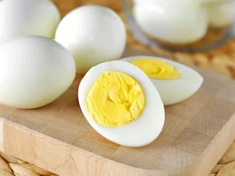 Người hơn 60 tuổi ăn trứng cần lưu ý điều này