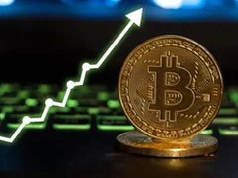 Bitcoin tăng phi mã: Thị trường tiền số “dựng sóng”, nhà đầu tư “sôi sục” nguyên tuần