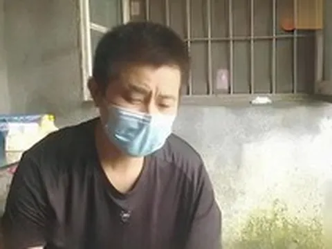 Một chủ cửa hàng kinh doanh đã chủ động đến cơ quan khai báo giao dịch chuyển khoản, công an lập tức vào cuộc điều tra