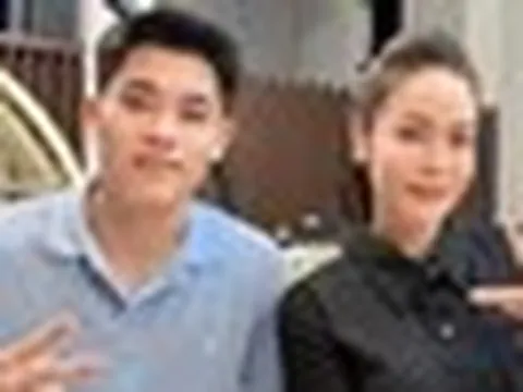 Ảnh gây sốt của Nhật Kim Anh và Đình Bắc