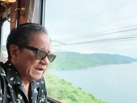 Nam danh ca đông con nhất Việt Nam U90 đi du lịch khắp nơi, nói 1 điều khi đến đèo Hải Vân