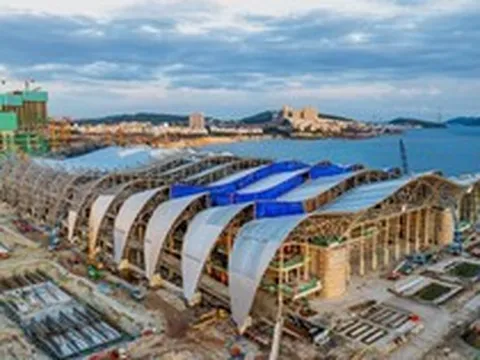 Tin được không: Việt Nam sắp có phòng họp rộng gấp rưỡi mặt sân Mỹ Đình, không có cột nào nhưng vẫn chống đỡ mái thép 12.000 tấn