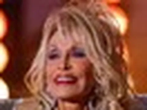 Huyền thoại Dolly Parton 'I will always love you' mất vì ung thư