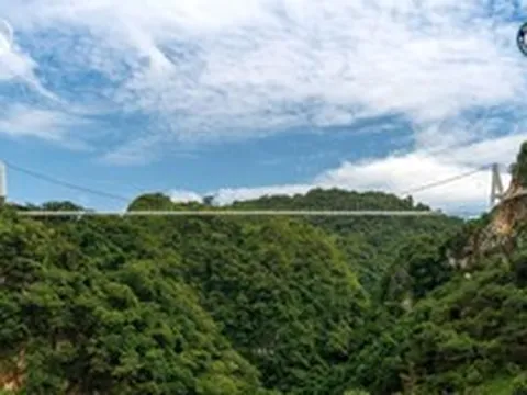 Việt Nam sở hữu cây cầu bắc qua 2 ngọn núi, thiết kế ấn tượng, vượt Trung Quốc lập kỷ lục toàn cầu