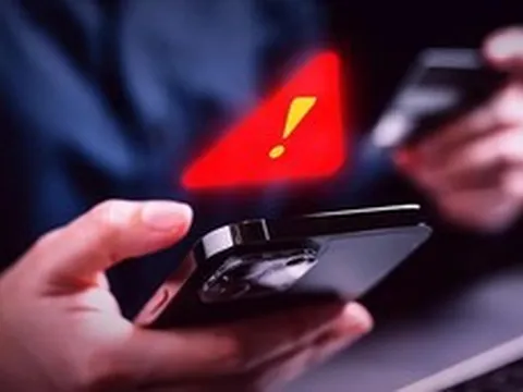 Công an phát cảnh báo nóng về mã độc đặc biệt nguy hiểm, tấn công thẳng vào điện thoại