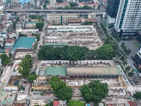Tháo dỡ nhà máy Giầy Thượng Đình trên khu "đất vàng" Nguyễn Trãi