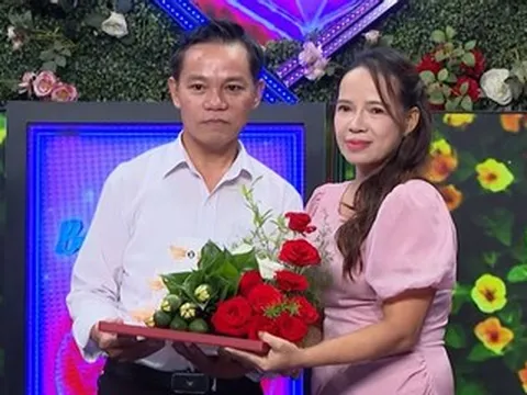 Chủ nhà hàng tiệc cưới U50 mang trầu cau đến Bạn muốn hẹn hò tìm chồng