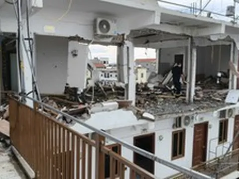 Công an thông tin nguyên nhân ban đầu vụ nổ khiến 1 người tử vong, 3 phòng trọ bị phá hủy hoàn toàn