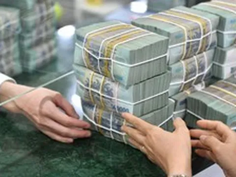 Công ty trả lương không đúng hạn phải cộng thêm tiền lãi cho nhân viên