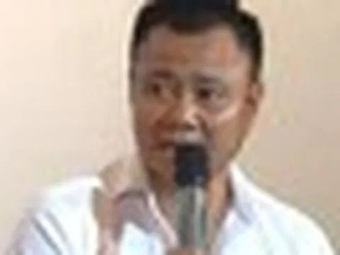 NSND Tự Long: 'Đạo diễn phải 3 lần tới nhà mời tôi'