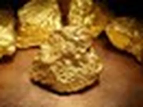 Giá vàng quay đầu giảm sau 3 tuần tăng liên tiếp, quỹ vàng lớn nhất thế giới hành động ra sao?
