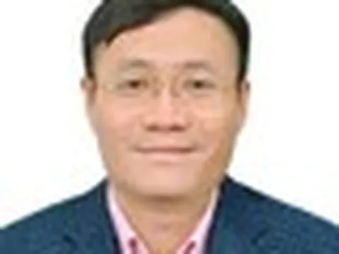 Thị thực mở cửa, thể chế giữ người