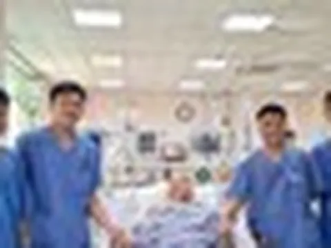 Cứu sống bệnh nhân 25 tuổi nguy kịch nhờ kỹ thuật VV - ECMO