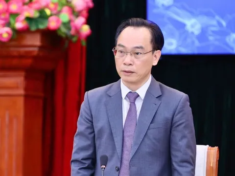 Bộ trưởng GD&ĐT phản hồi kiến nghị 'kiểm soát học phí đại học'