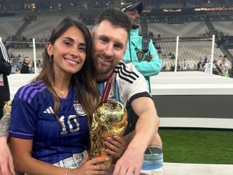 Messi giã từ đội tuyển Argentina, vợ người mẫu kể những ngày chồng 'đau đớn, gục ngã'