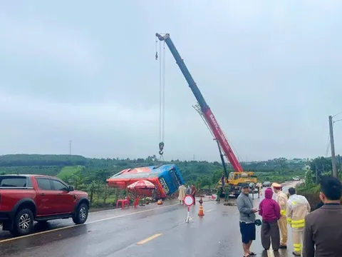 Vụ lật xe khách khiến nhiều người thương vong ở Gia Lai: Bộ Y tế chỉ đạo khẩn