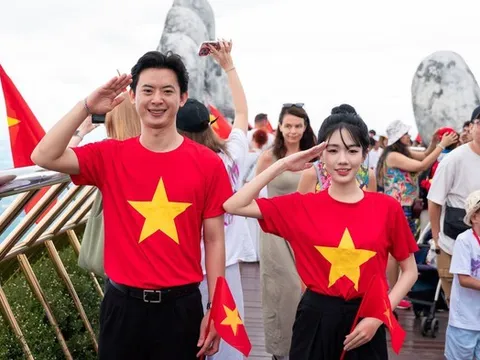 Hơn 3.300 tỷ đồng trong 5 ngày lễ, du khách chi tiền vào đâu ở Đà Nẵng?