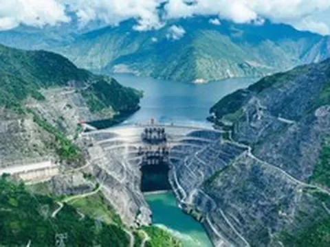 Đập thủy điện cao nhất thế giới xác lập cột mốc lớn, giữ trọng trách là "van điều tiết" cho toàn bộ chuỗi