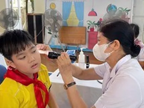 Cập nhật dữ liệu sức khỏe học sinh lên hệ thống của Bộ Y tế